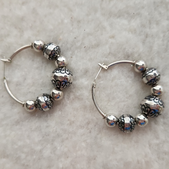 Silver 925 Hoop Earrings with Silver Balls - Picture 1 of 3